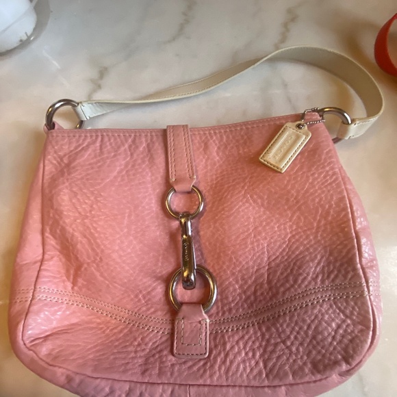 COACH soft pebble collection A0993-F13006- Cream Leather/Pink Leather shoulder - Picture 1 of 8